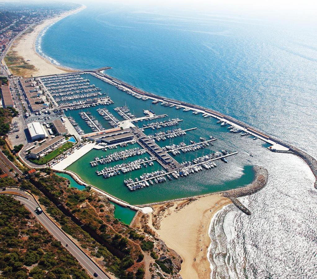 Luxury 45 Hotel Castelldefels Kültér fotó